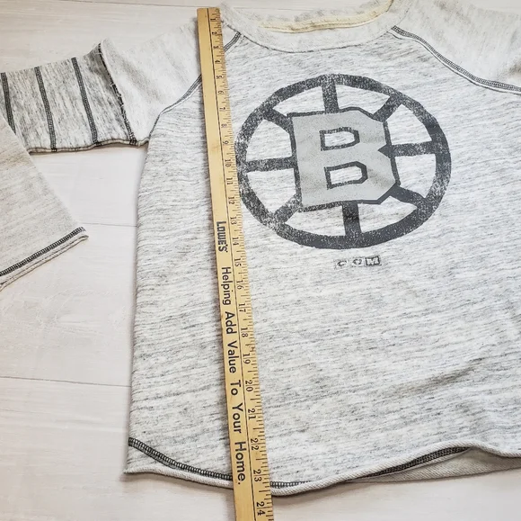 NHL Boston Bruins Raw Edge Raglan Sweatshirt - Picture 9 of 11